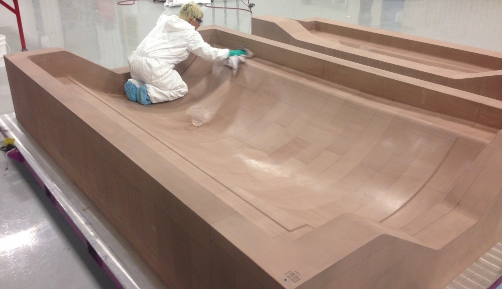 Latest company case about make boat model use epoxy resin LH5200AB